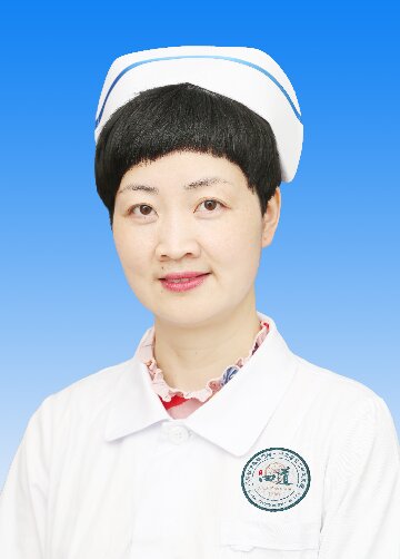 张梨林，主管护师_proc.jpg